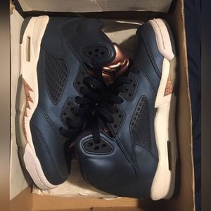 Air Jordan 5 retro bg size 4y